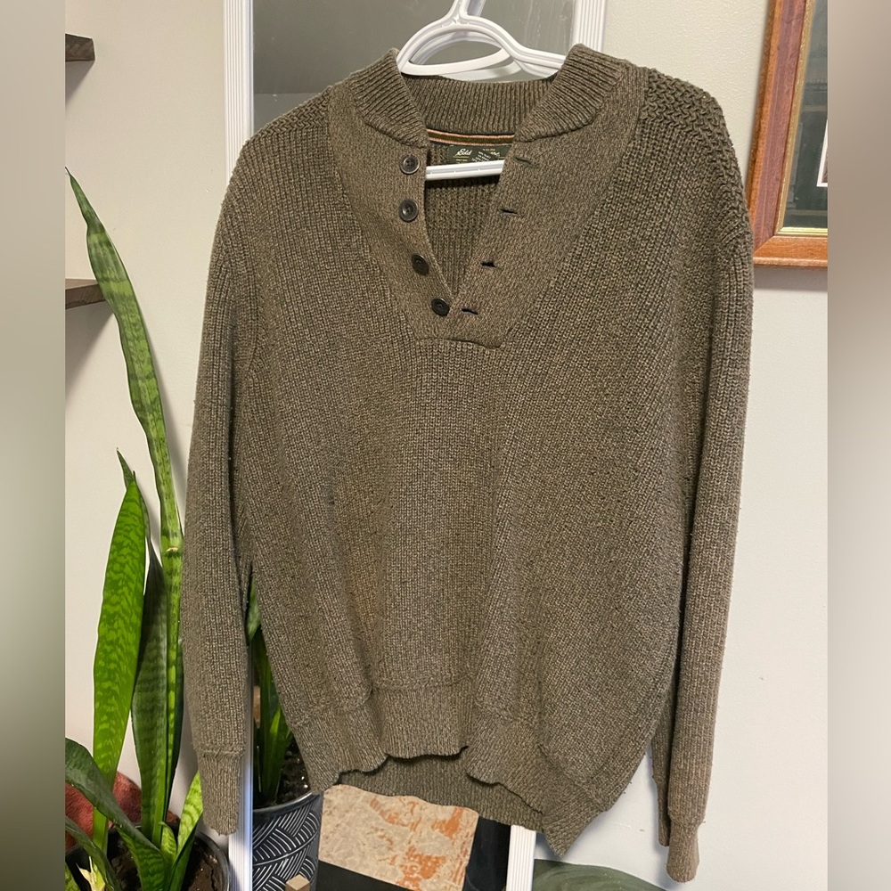Green Eddie Bauer Sweater, size large